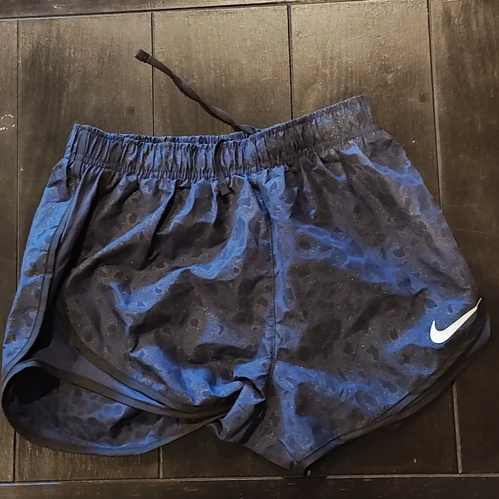 5 pair Nike Dri fit shirts size Small - Picture 11 of 16